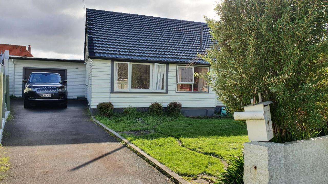 Hidden Gem And Entire Bungalow In Central Hutt Vila Lower Hutt Exterior foto